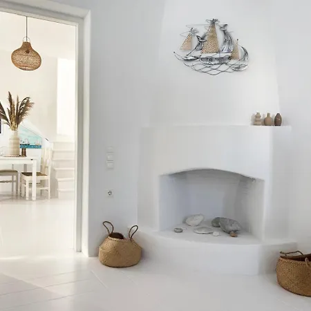Zeos - Cycladic House Close To The