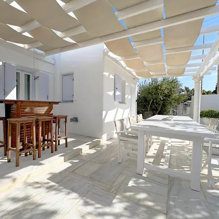 Zeos - Cycladic House Close To The