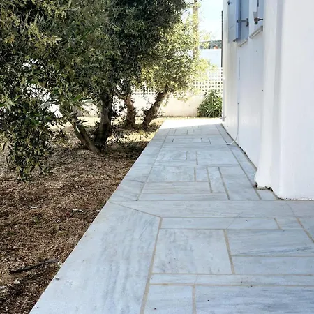 Zeos - Cycladic House Close To The * アベラス